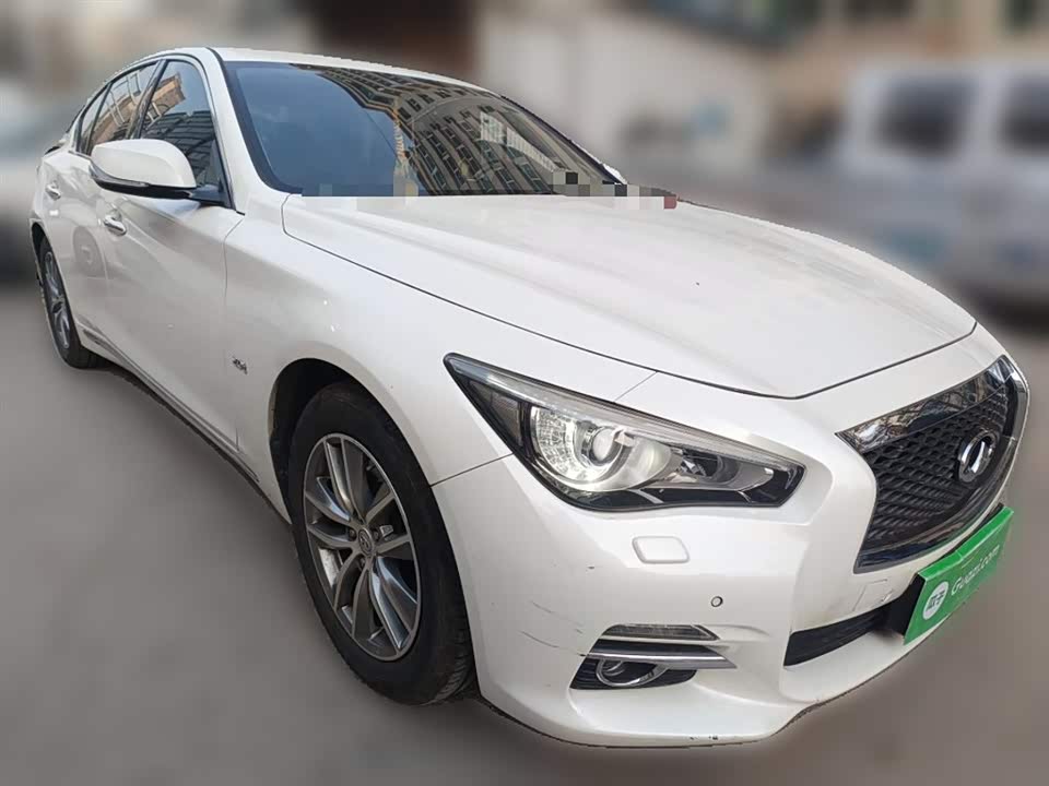 Infiniti Q50L