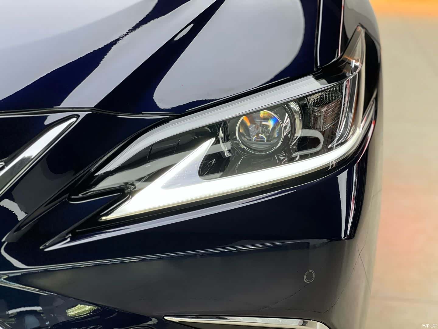 Lexus ES, 2021 17