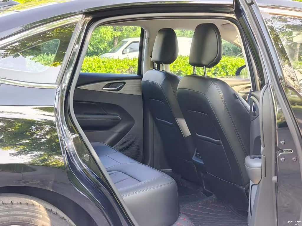 Wuling Starlight, 2024 9
