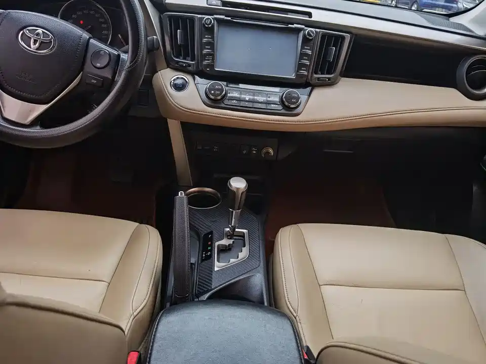 Toyota RAV4 Rongfang