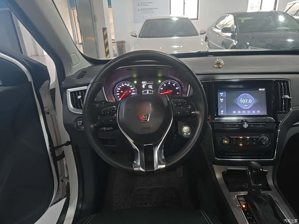 Roewe RX5, 2017 11