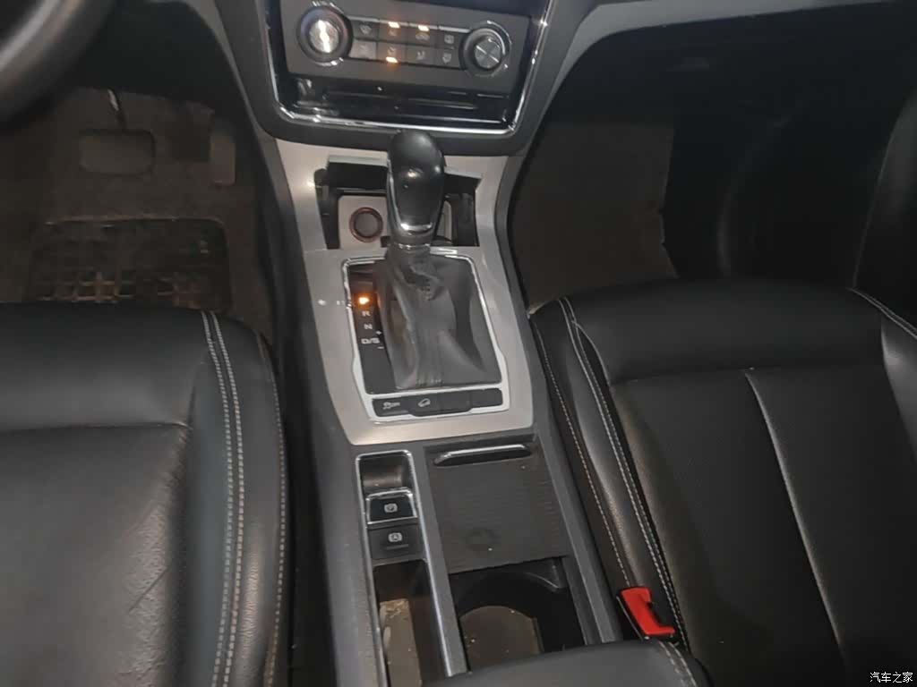 Roewe RX5, 2017 14