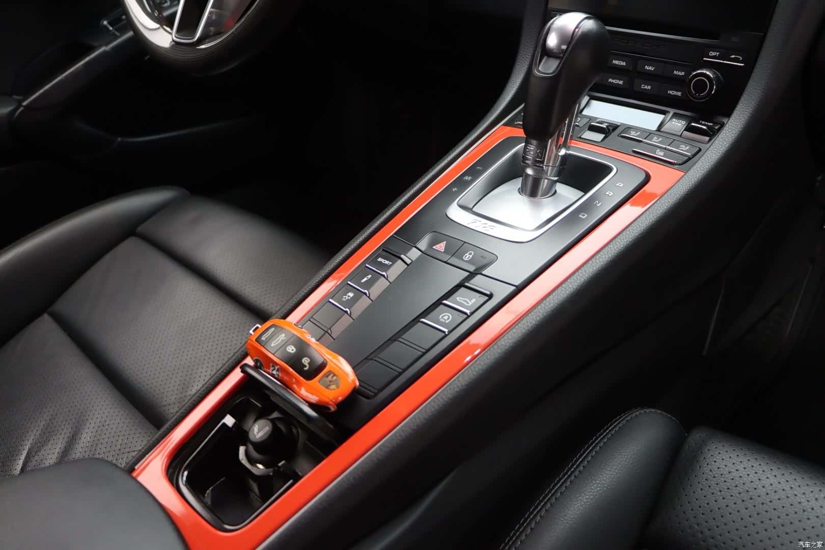 Porsche Cayman, 2018 10