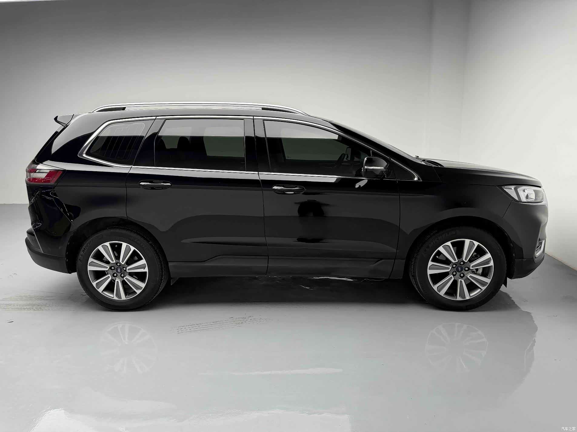 Ford Edge, 2022 8