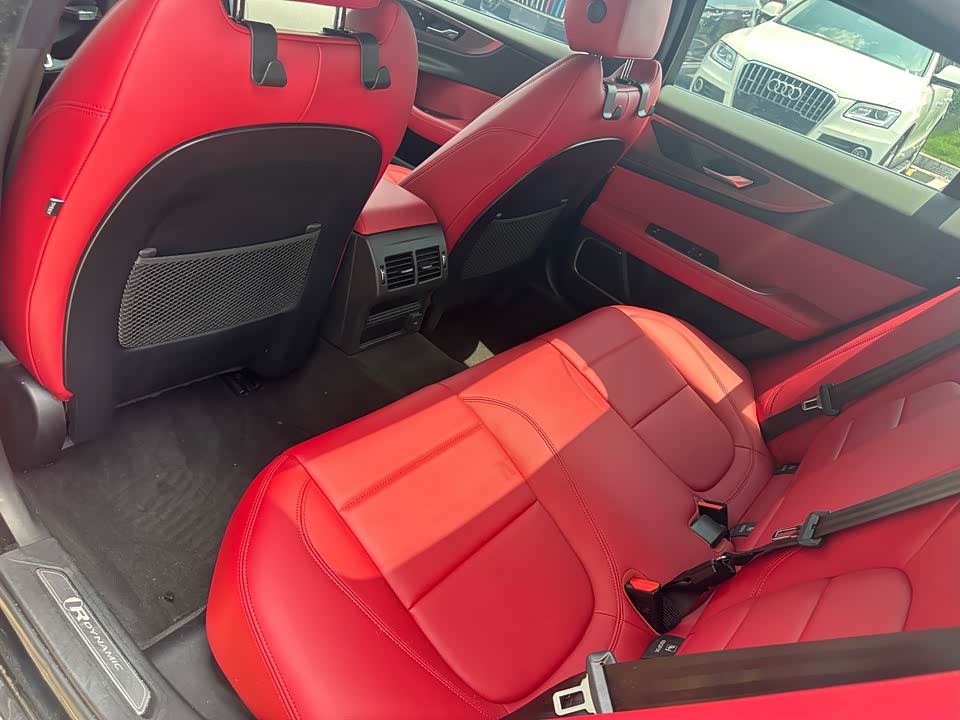 Jaguar XEL Jaguar XEL