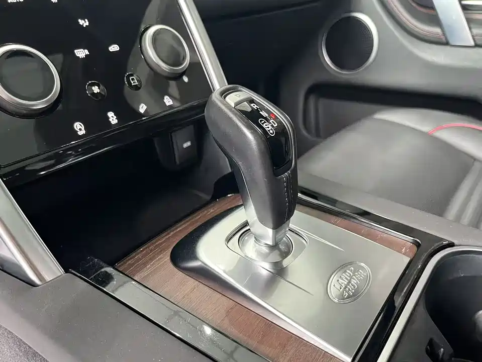 Land Rover Discover sports