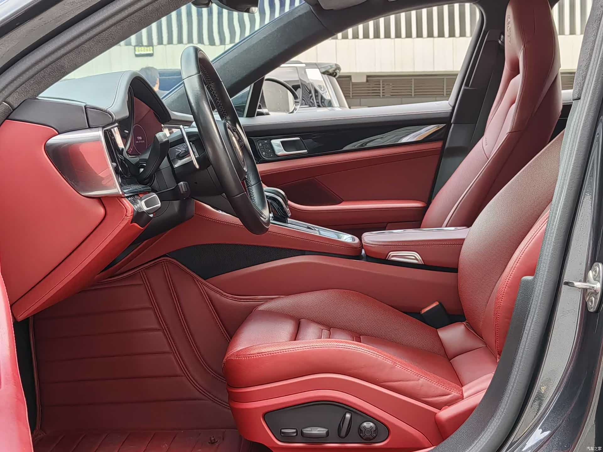 Porsche Panamera, 2022 9