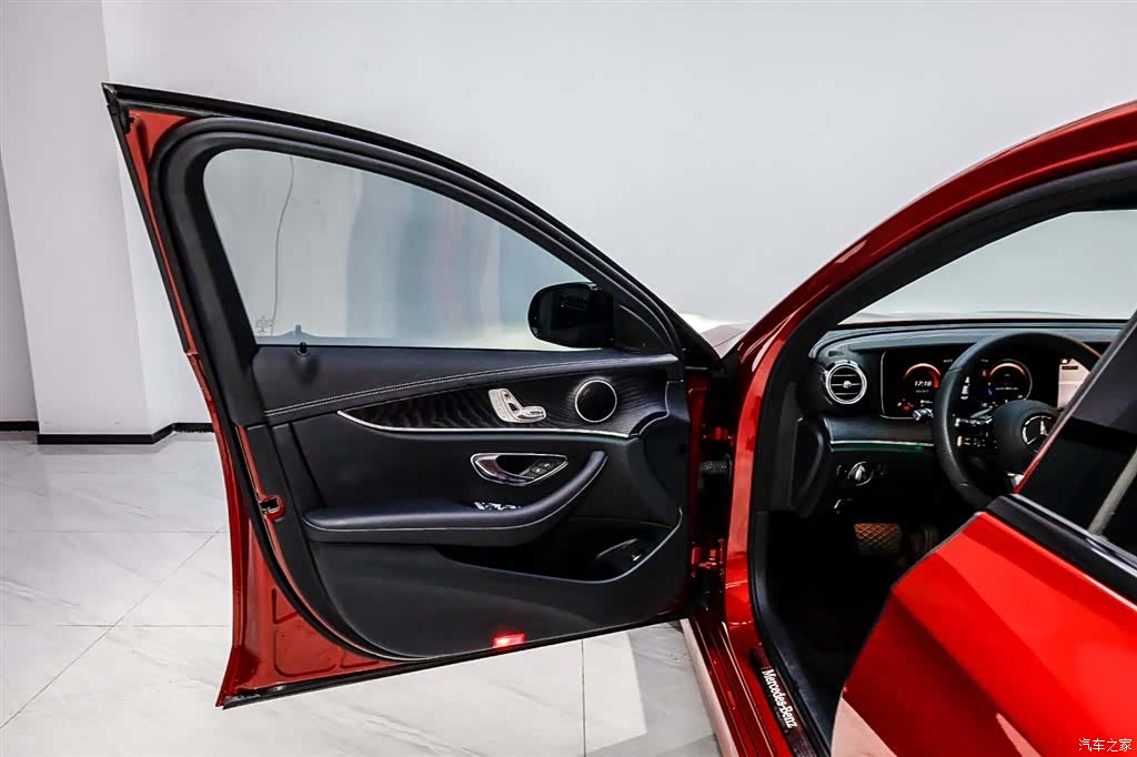 Mercedes-Benz E-Class, 2021 7