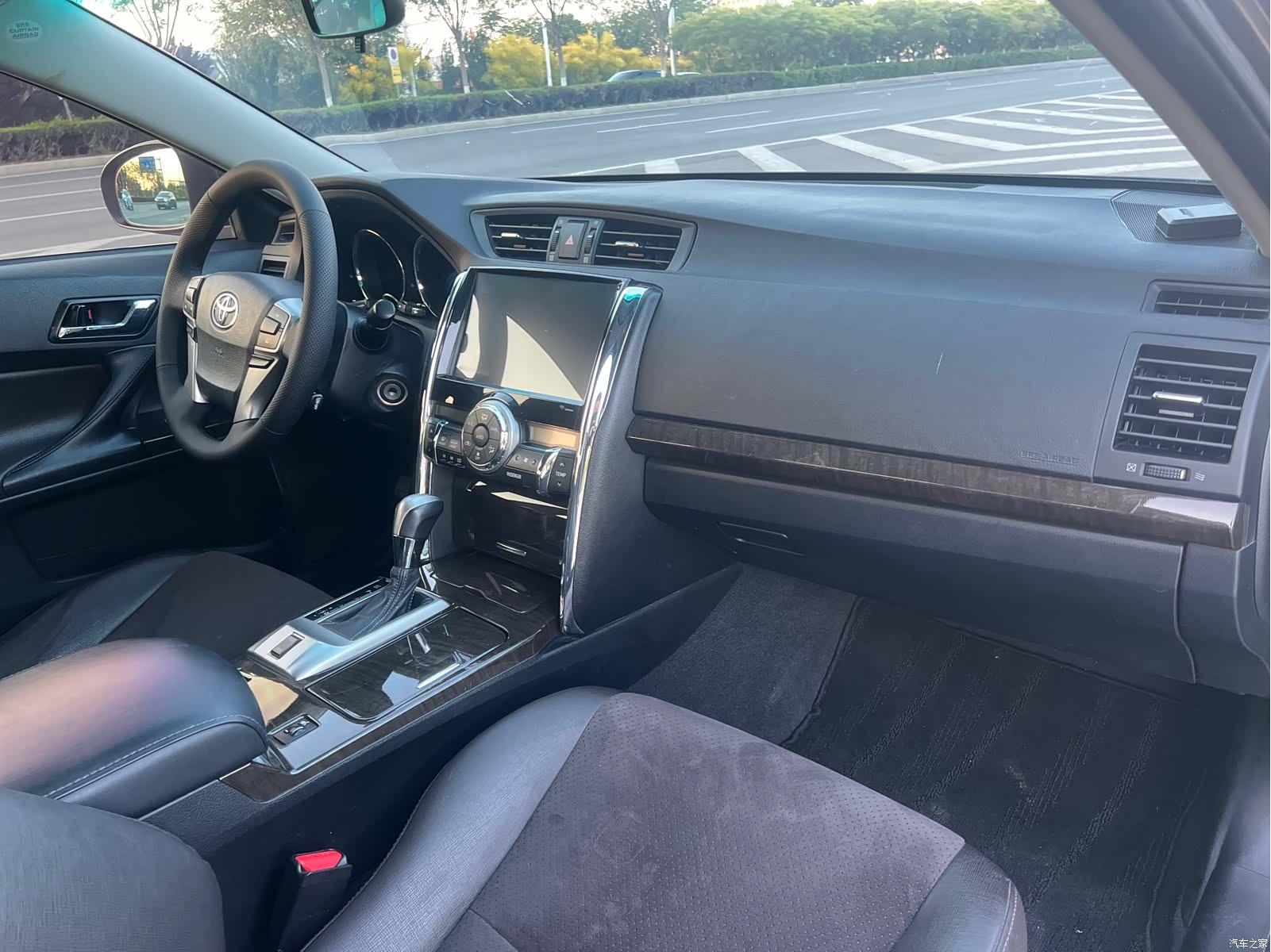Toyota 2.5V, 2015 4
