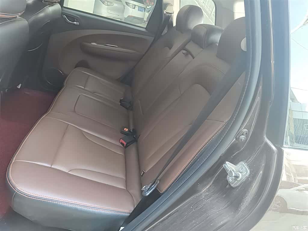 DongFeng X5, 2016 13