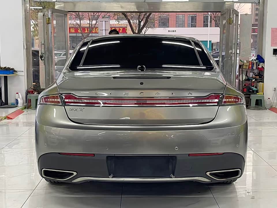 Lincoln MKZ