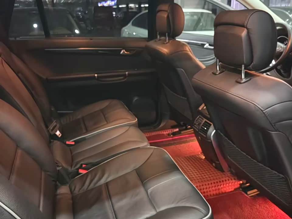 Mercedes-Benz R-class