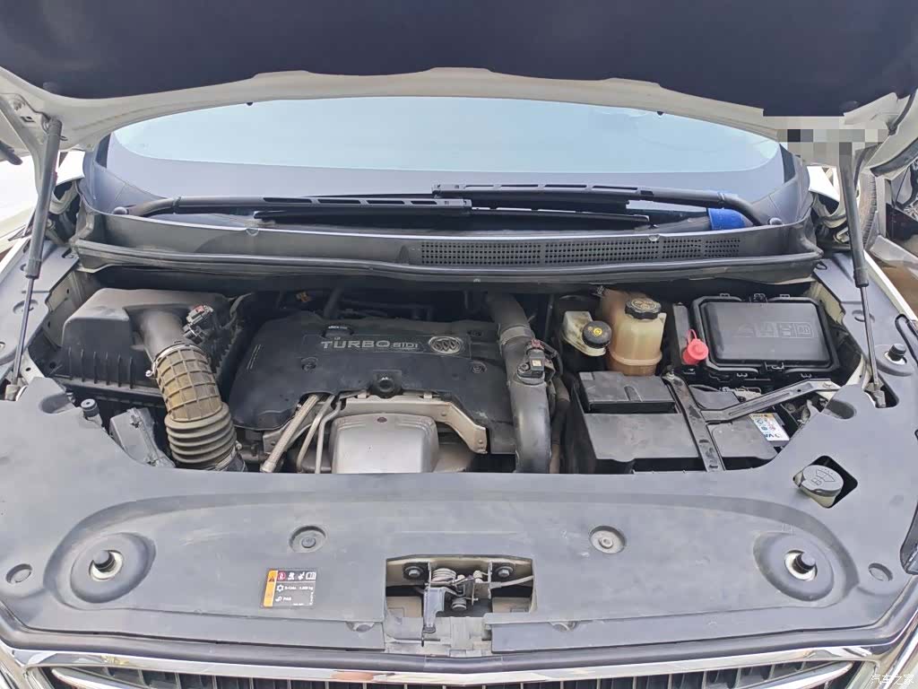 Buick GL8, 2019 11