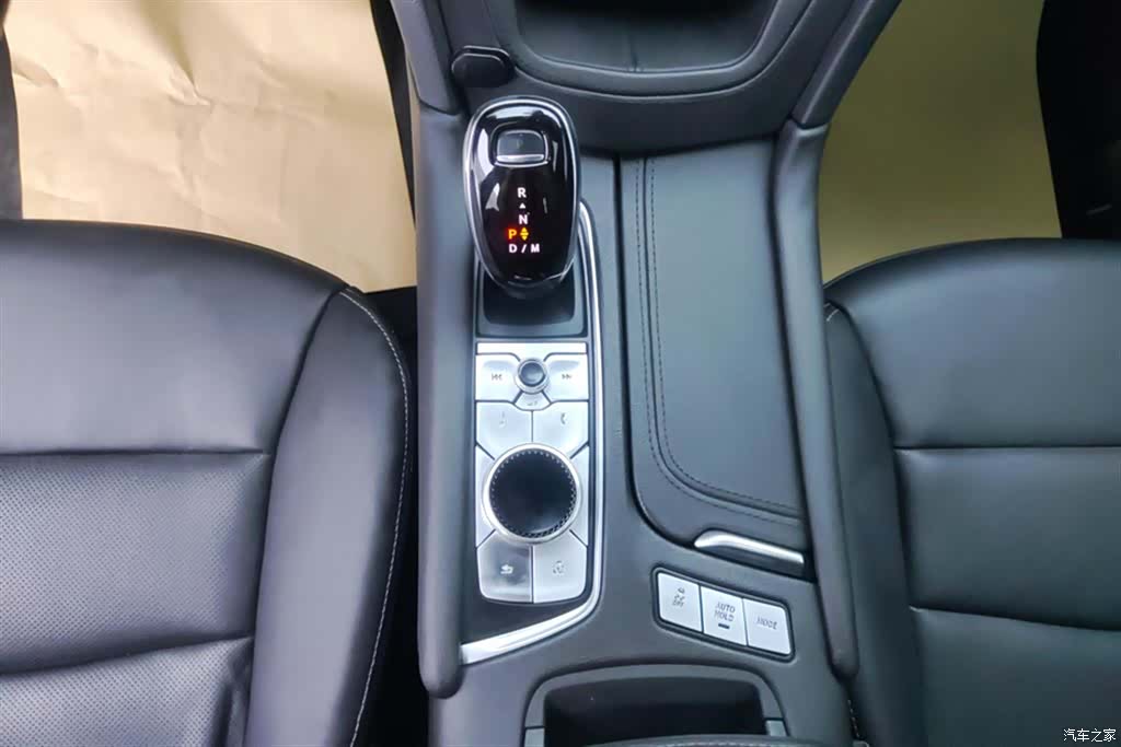 Cadillac XT5, 2022 15