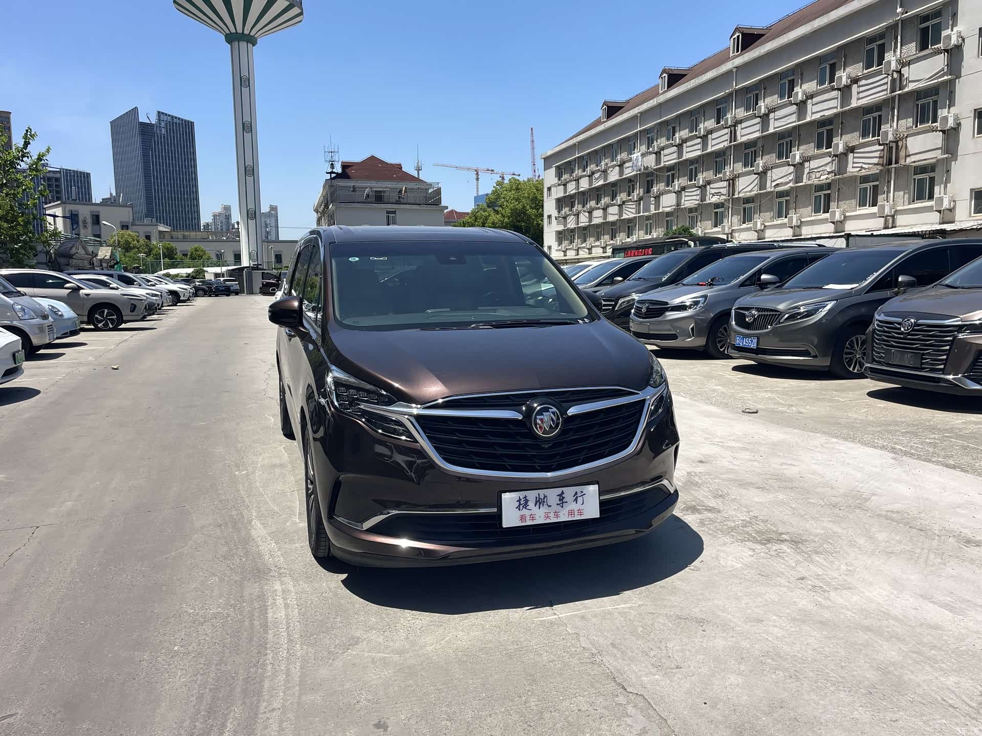 Buick GL8, 2021 3