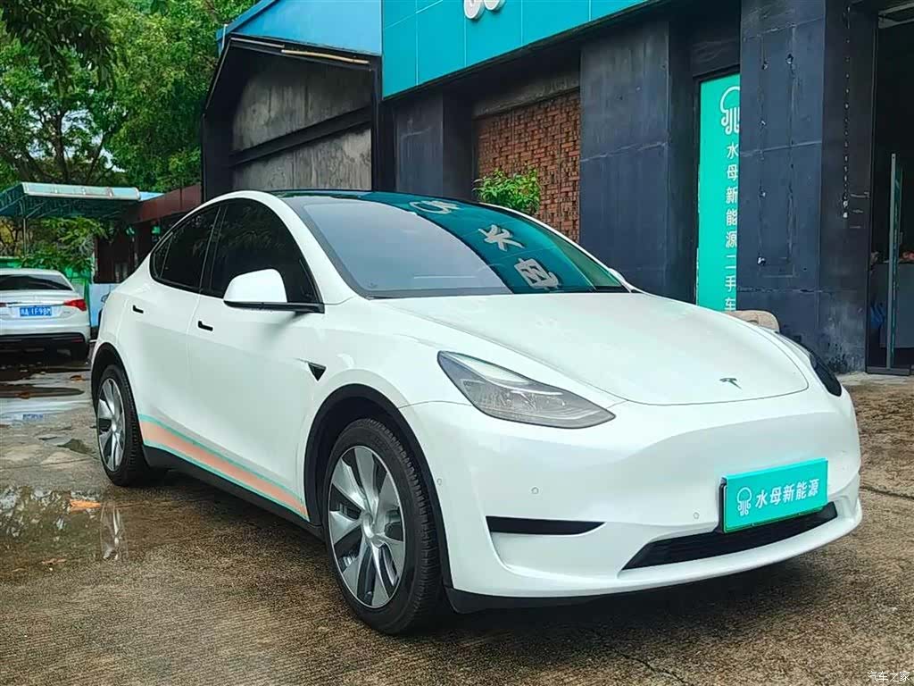 Tesla Model Y, 2022 10