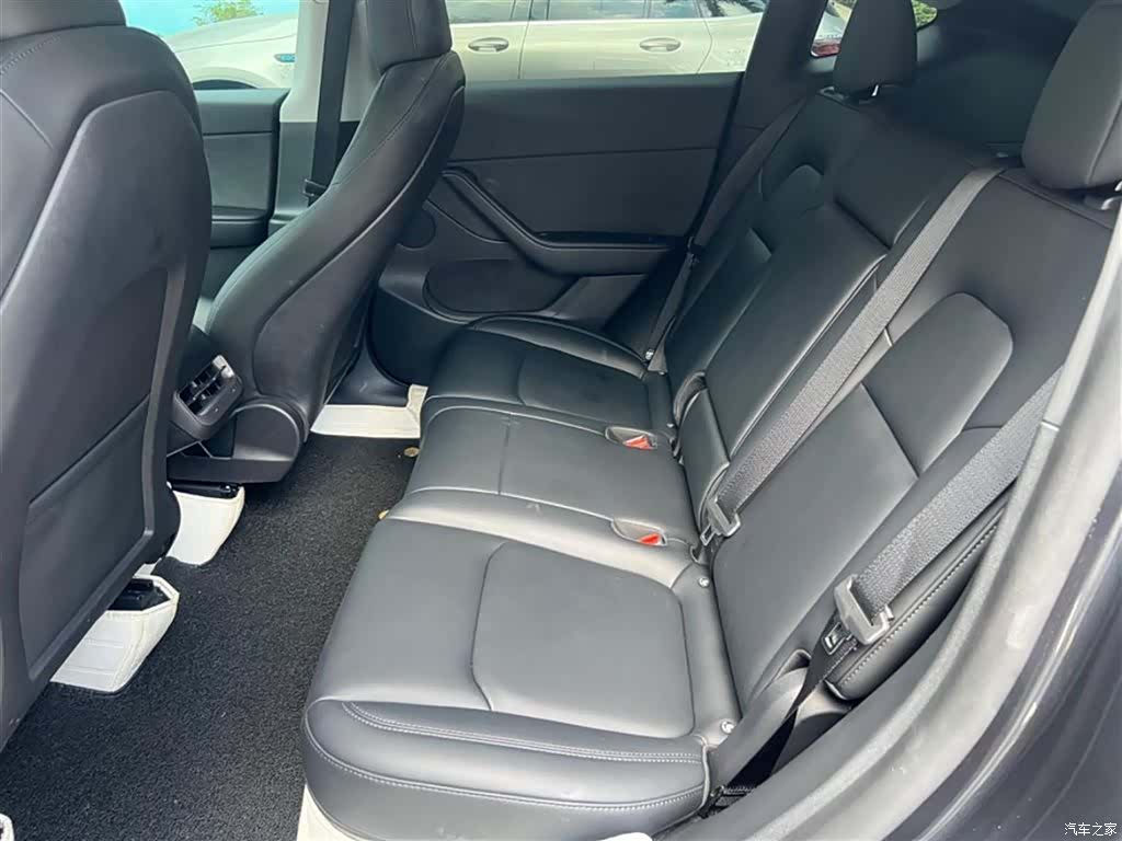 Tesla Model Y, 2024 все фото