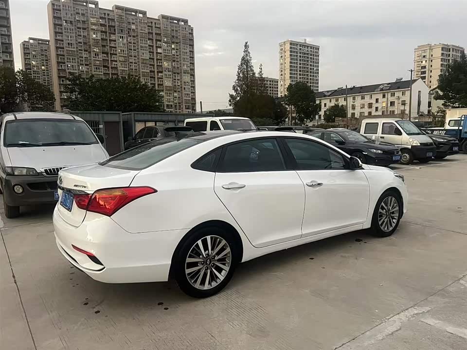 Hyundai Name picture