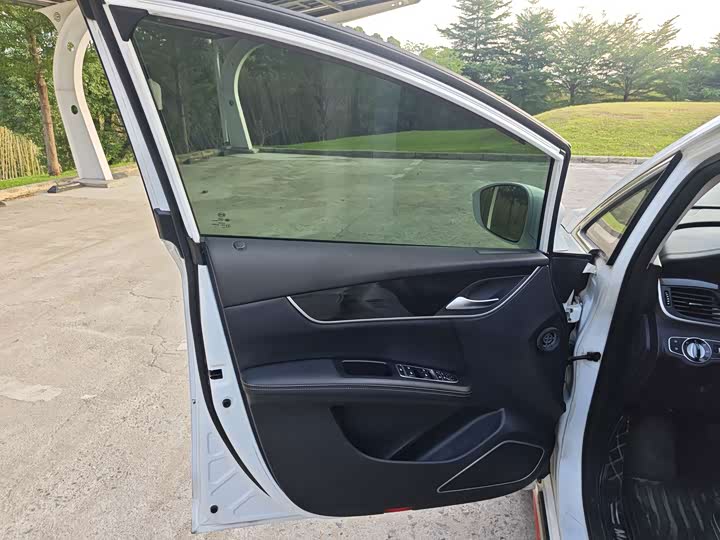 BYD Song MAX 2017 1.5T АКПП zhi lian Elite 7 seats