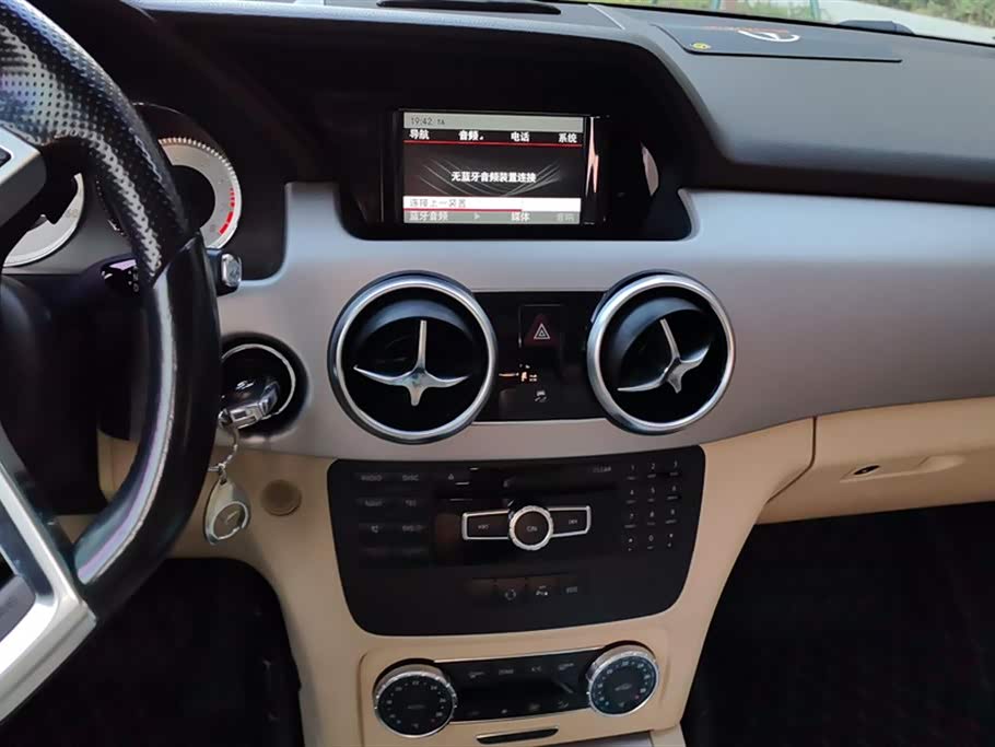 Mercedes-Benz GLK class