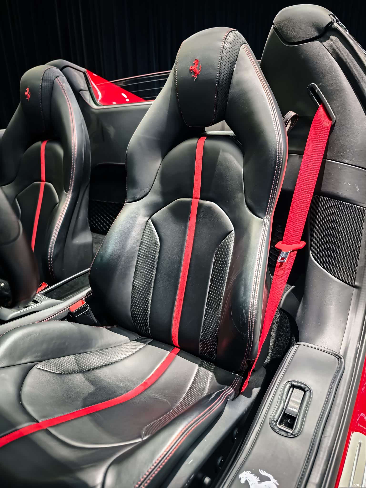 Ferrari F8, 2023 11
