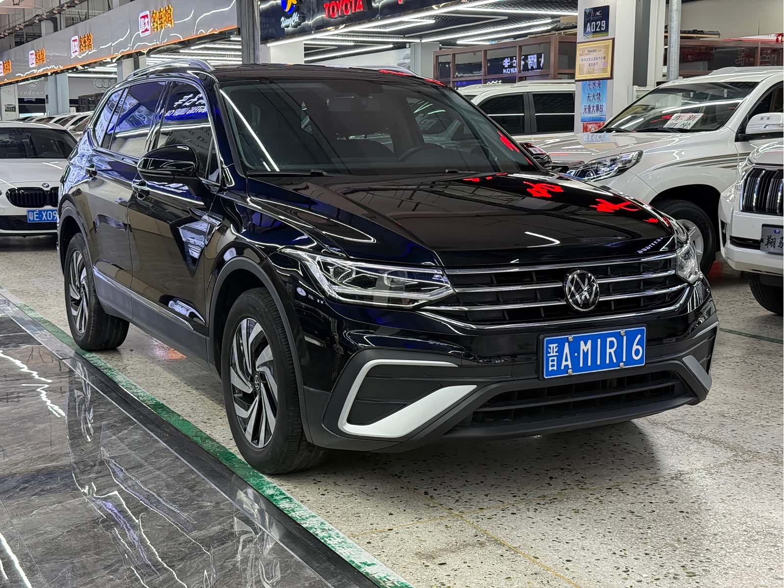 Volkswagen Tiguan L, 2023 3