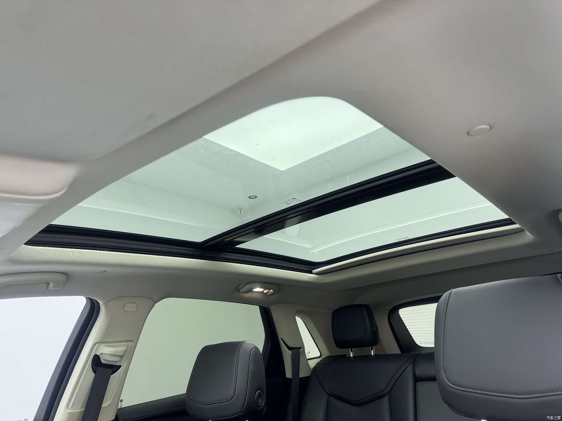 Cadillac XT5, 2016 11