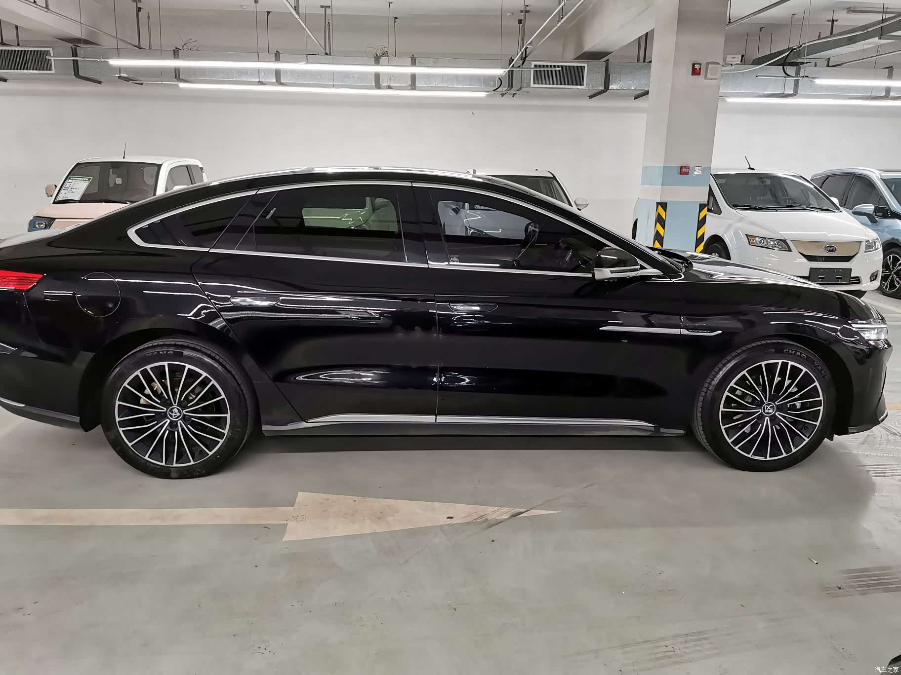 BYD Han, 2021 4