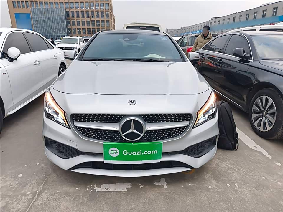 Mercedes-Benz CLA
