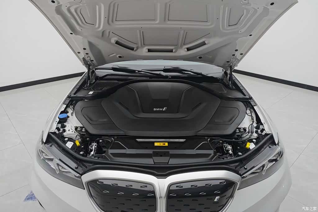 BMW i3, 2023 10