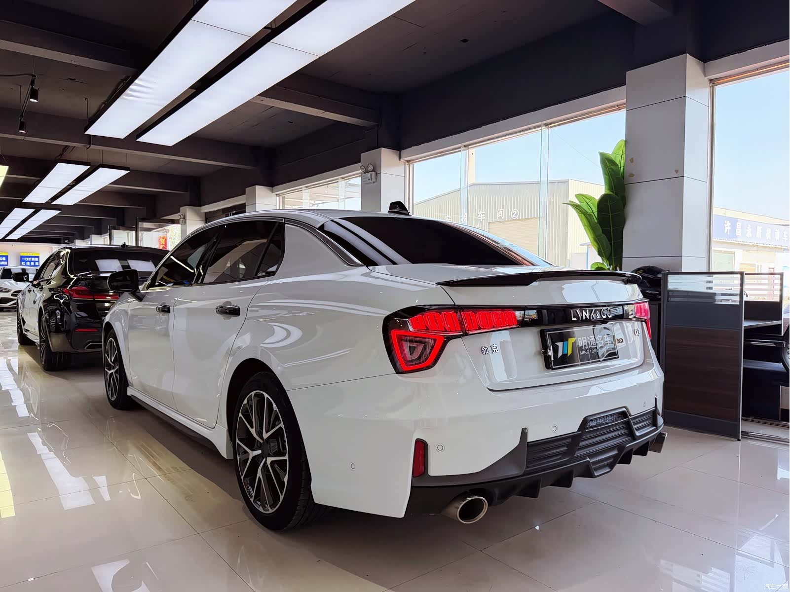 Lynk & Co 02, 2022 все фото