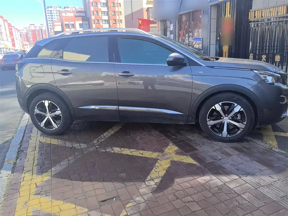 Peugeot 4008