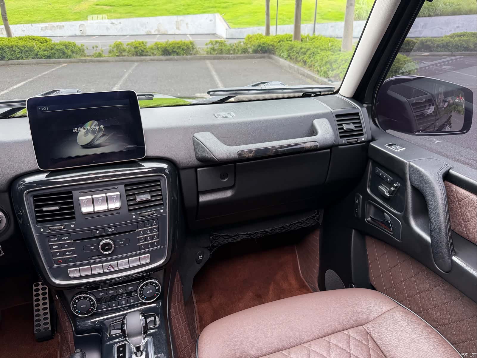 Mercedes-Benz G-Class, 2019 16