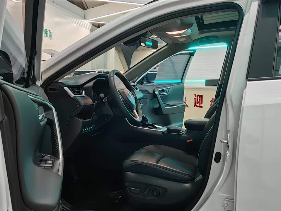 Toyota RAV4 Rongfang