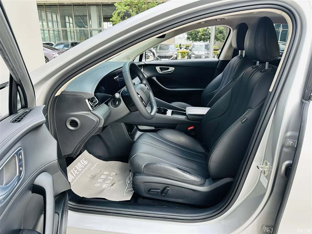 Roewe D7, 2025 11