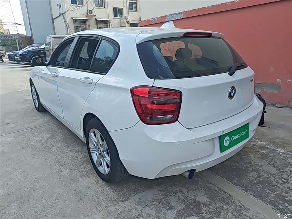 BMW 1 Series, 2015 все фото