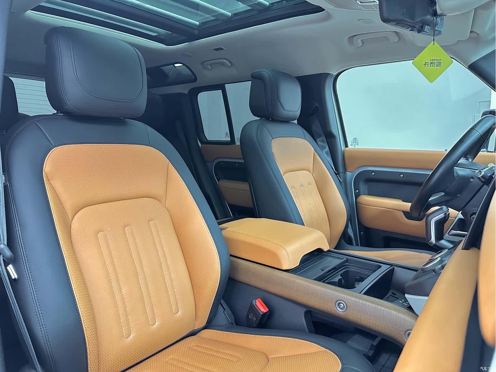 Land Rover Defender, 2021 14