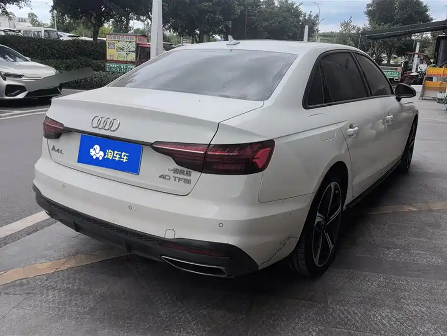 Audi A4L
