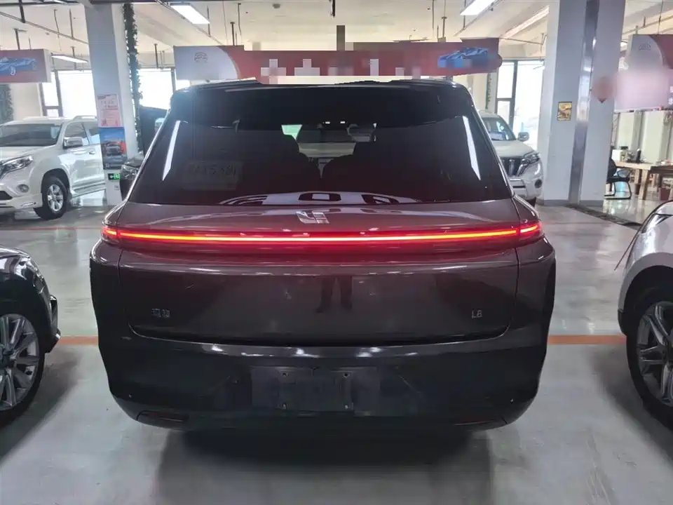 Li Auto Ideal L8