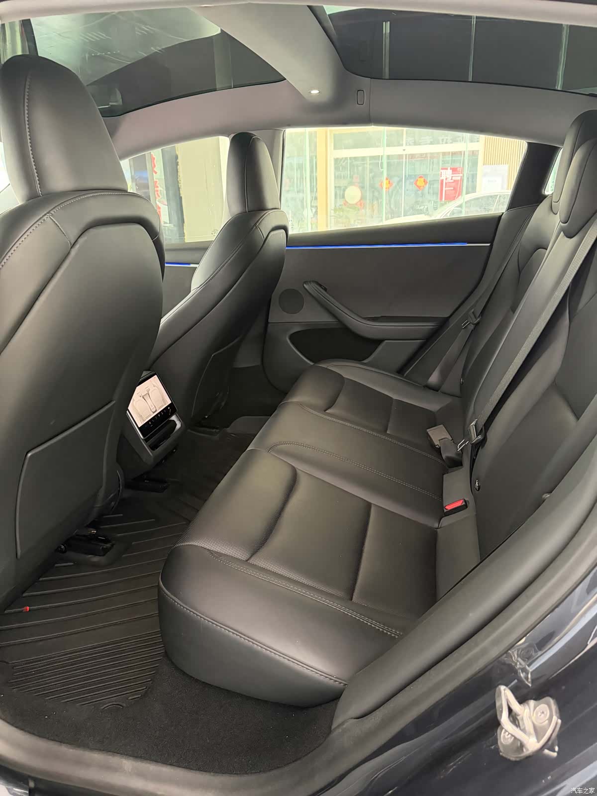 Tesla Model 3, 2024 8