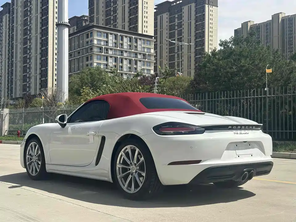 Porsche 718