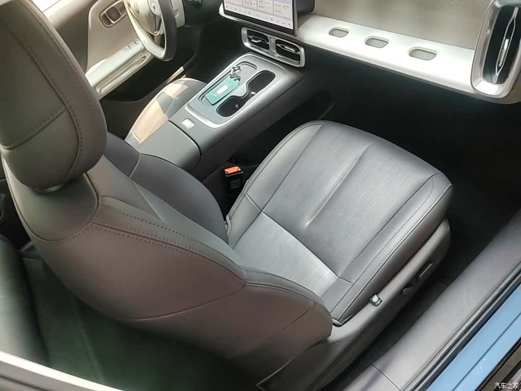 Leapmotor B01, 2025 25