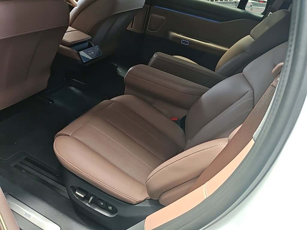 NIO ES8, 2023 17