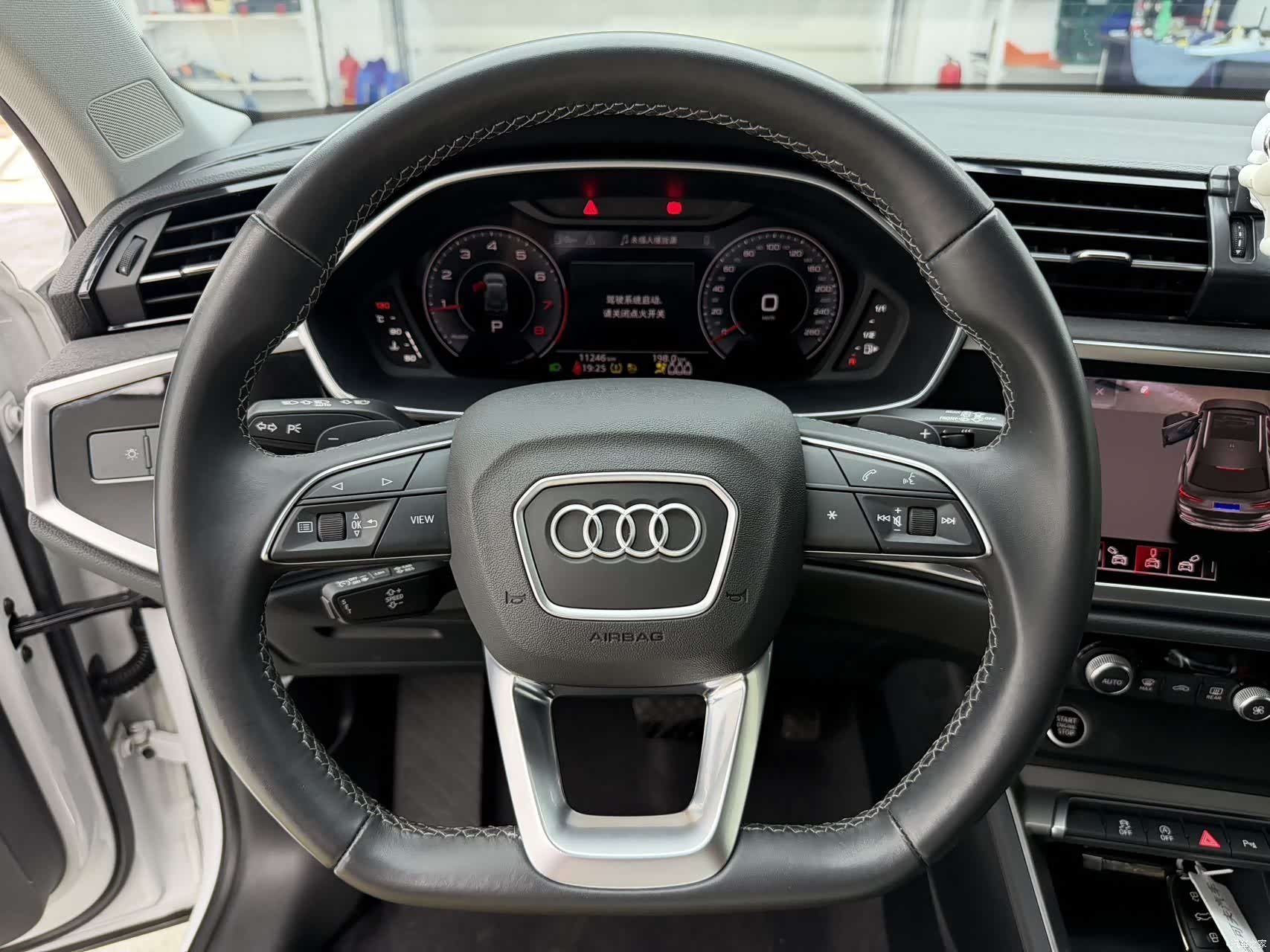 Audi Q3, 2023 7