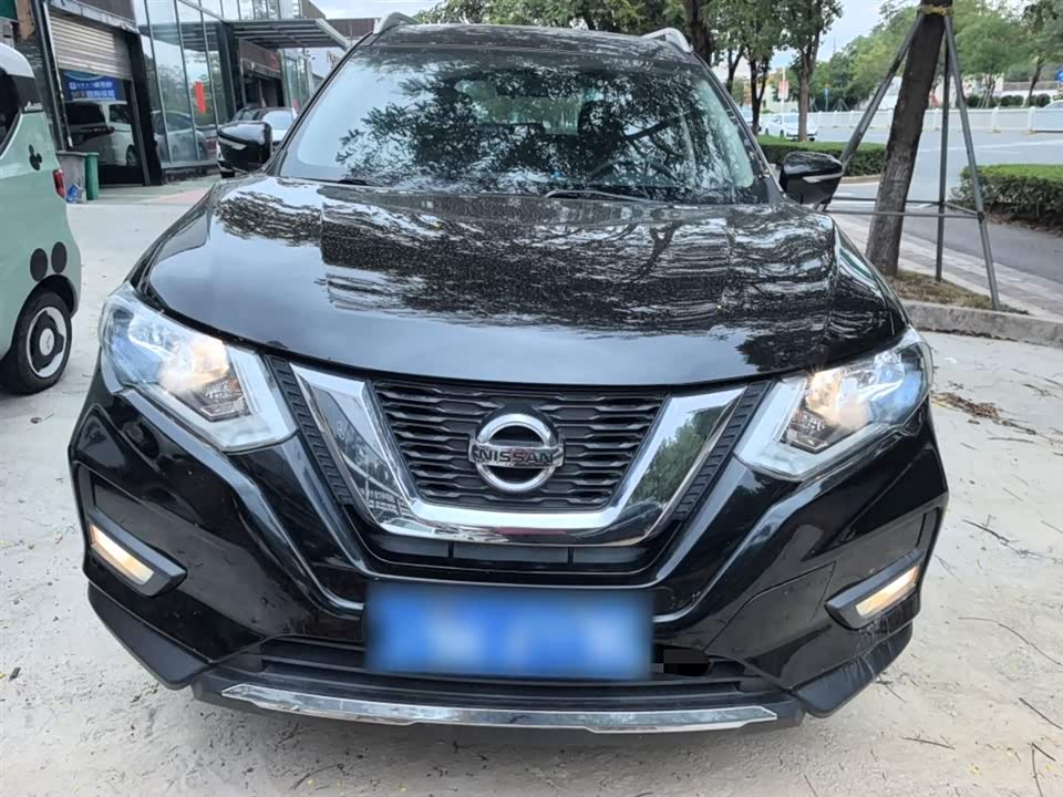 Nissan Qijun
