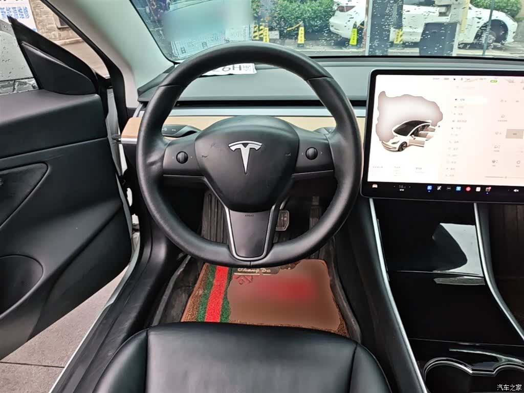 Tesla Model 3, 2019 11