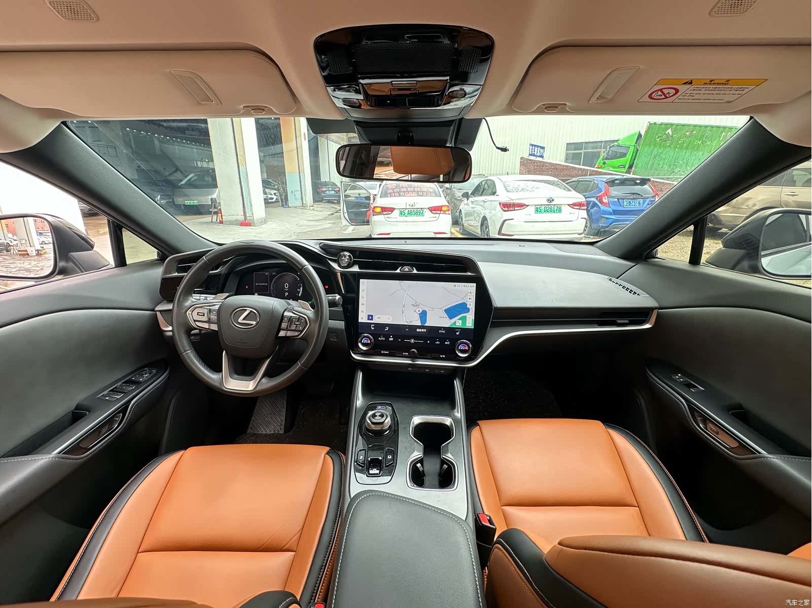 Lexus RZ, 2023 12