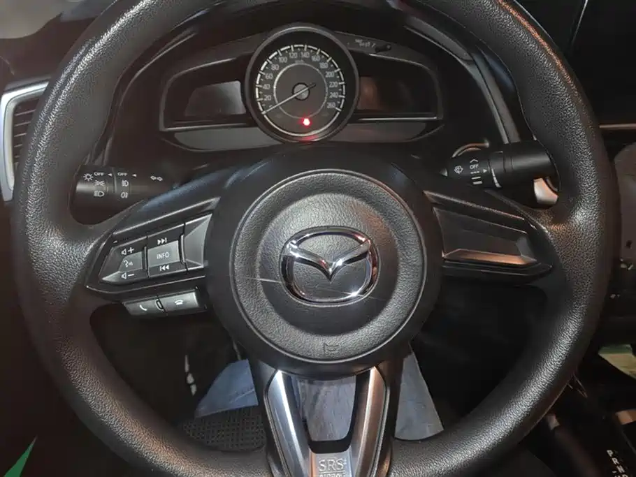 Mazda 3 Angkesaila