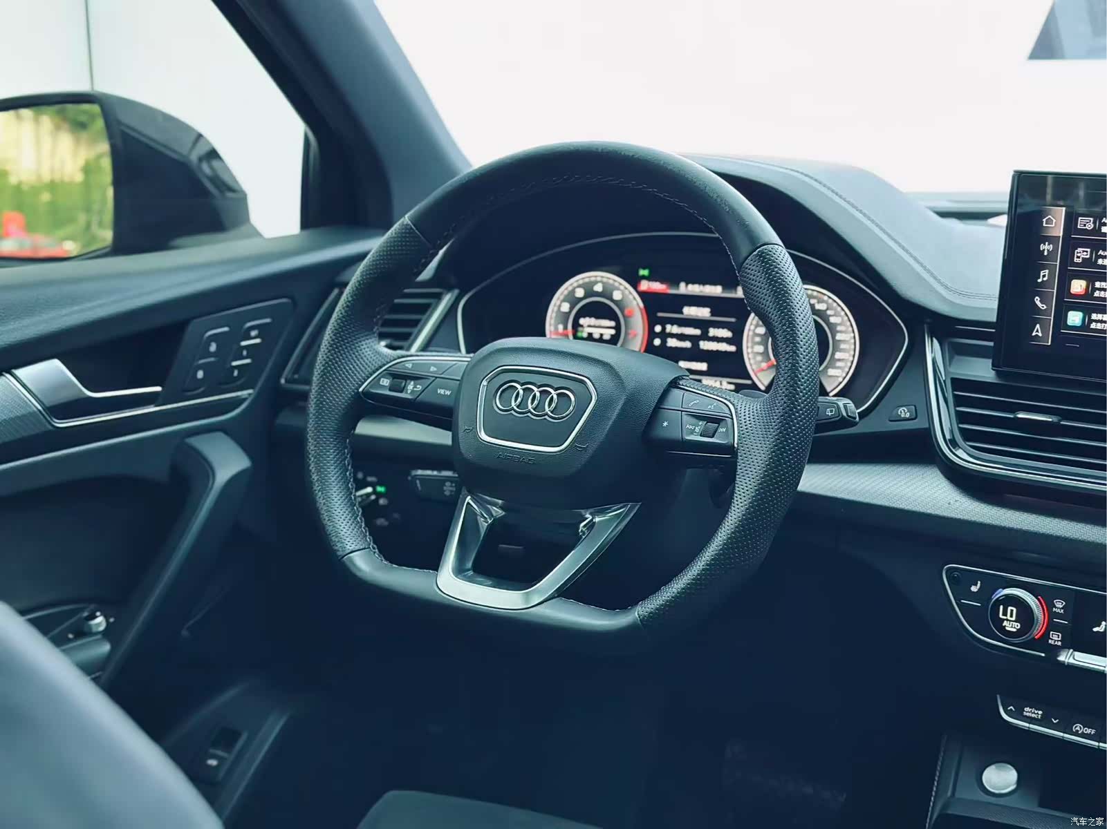 Audi Q5L, 2022 16