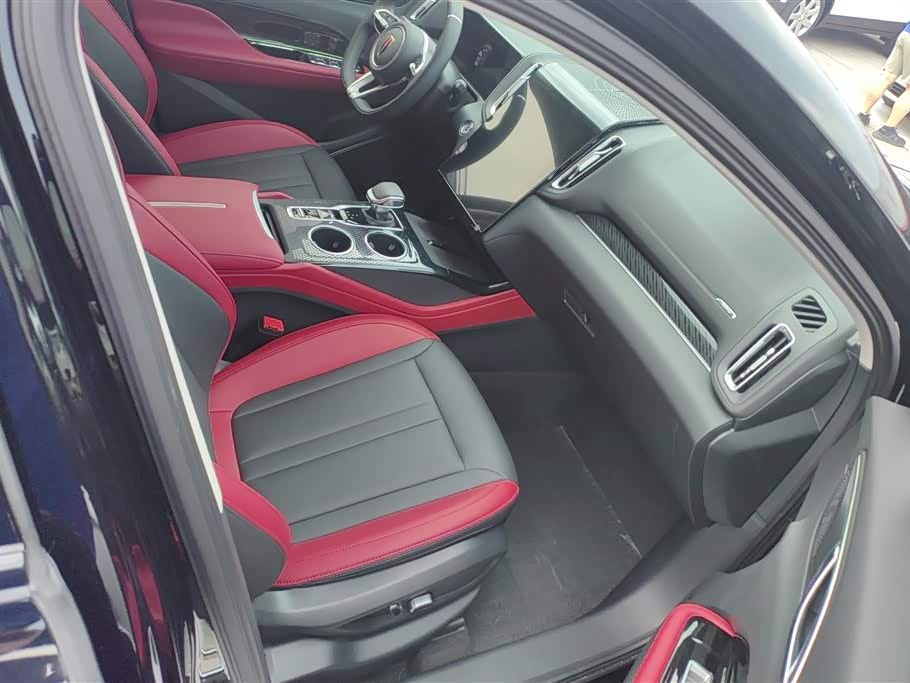 Hongqi HS3